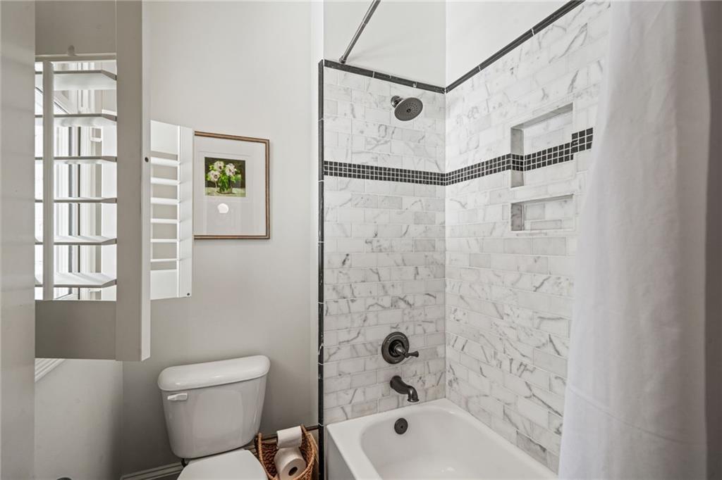 5213 Creek Walk Circle