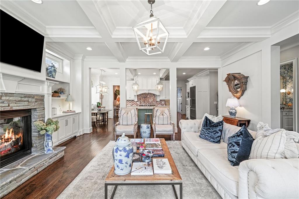 5213 Creek Walk Circle