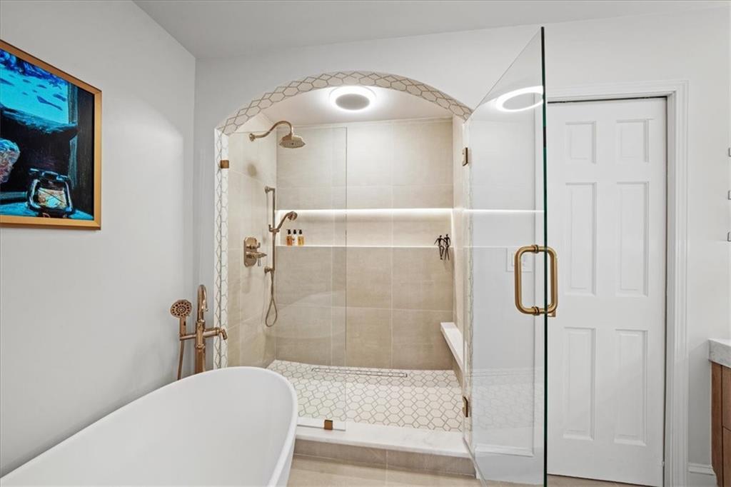 6125 Weatherly Drive