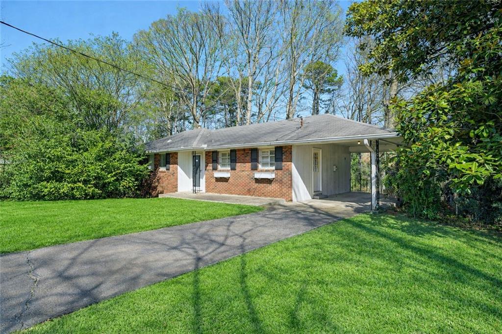 2456 Elmwood Circle SE