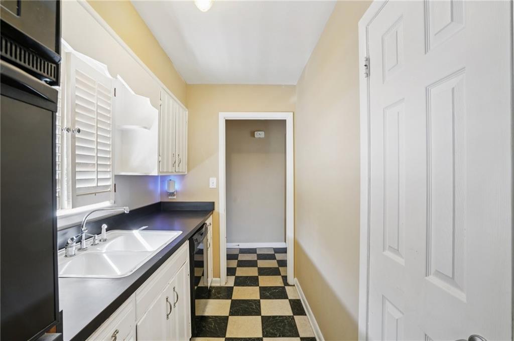 2456 Elmwood Circle SE