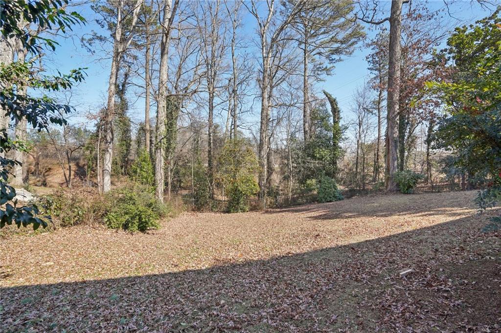 2456 Elmwood Circle SE