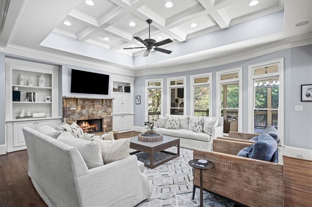 3283 Stratfield Drive NE