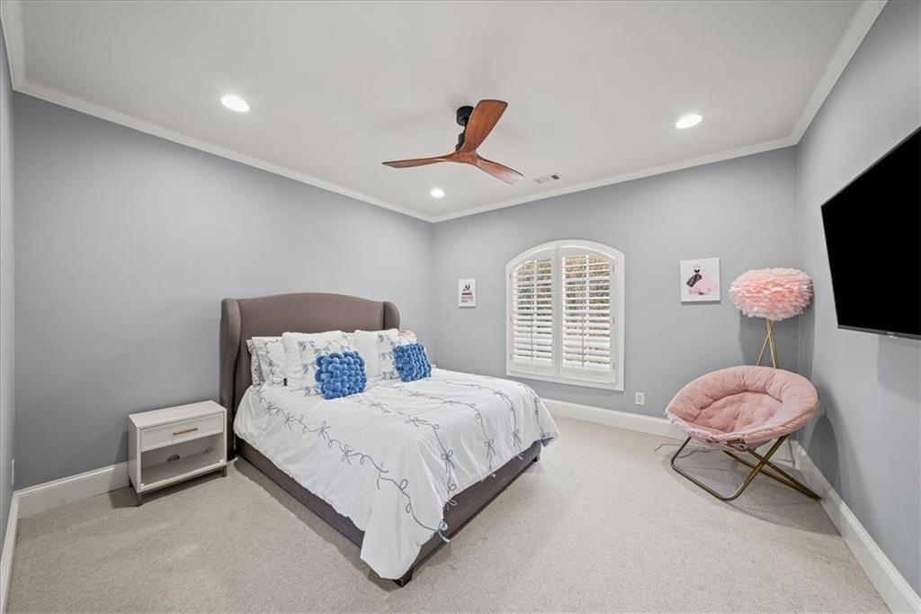 3283 Stratfield Drive NE