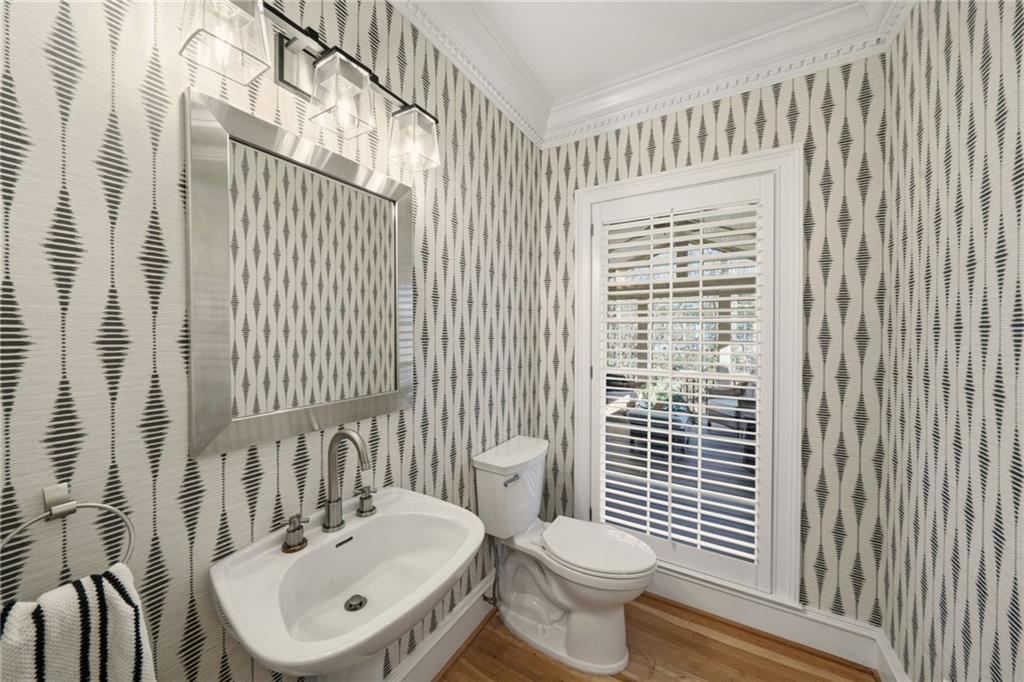 3877 Downing Lane NE