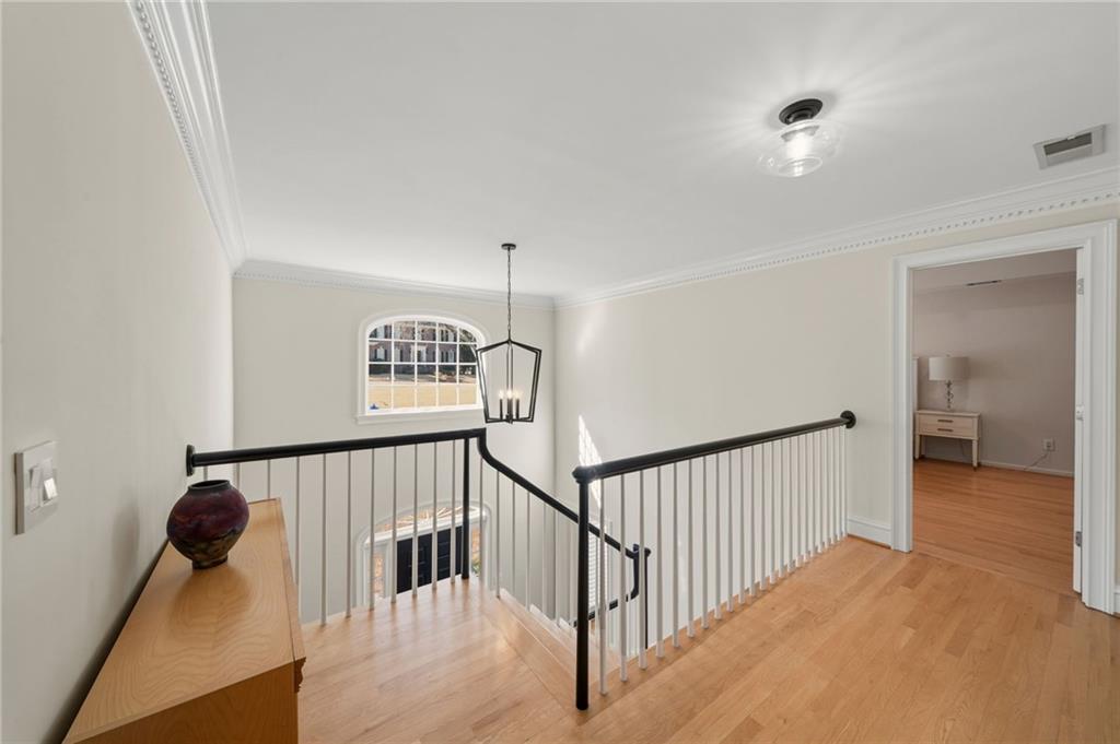 3877 Downing Lane NE