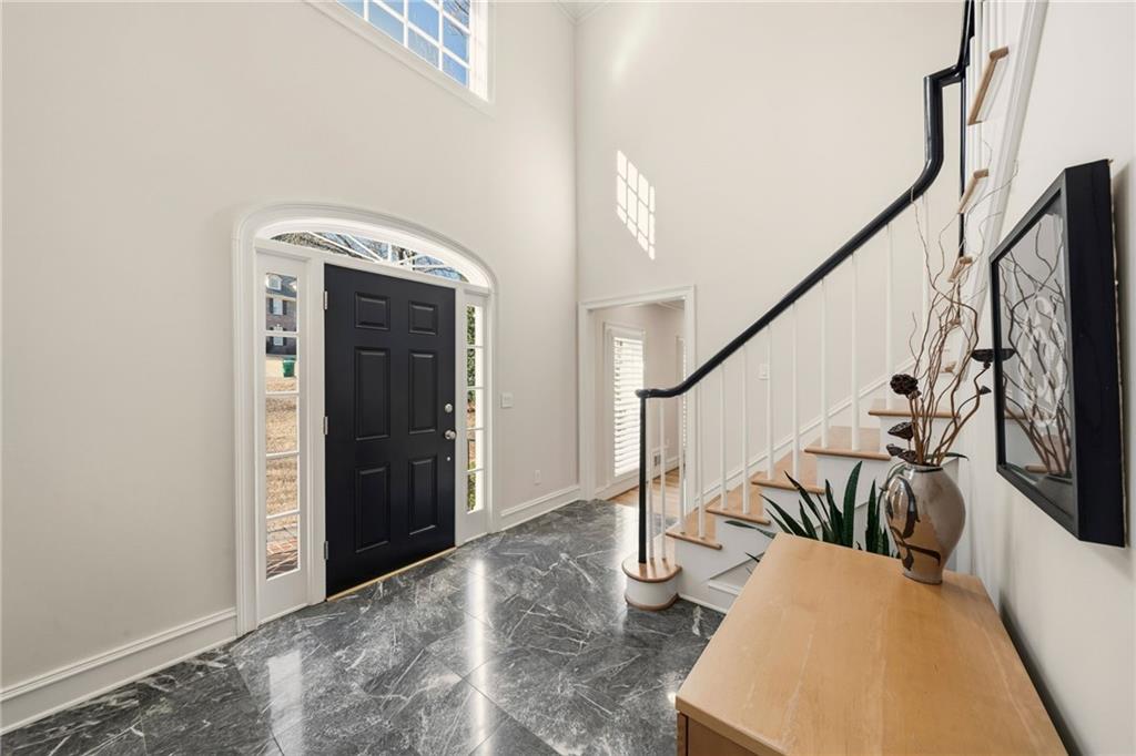 3877 Downing Lane NE