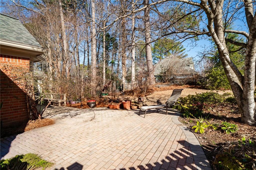 3877 Downing Lane NE