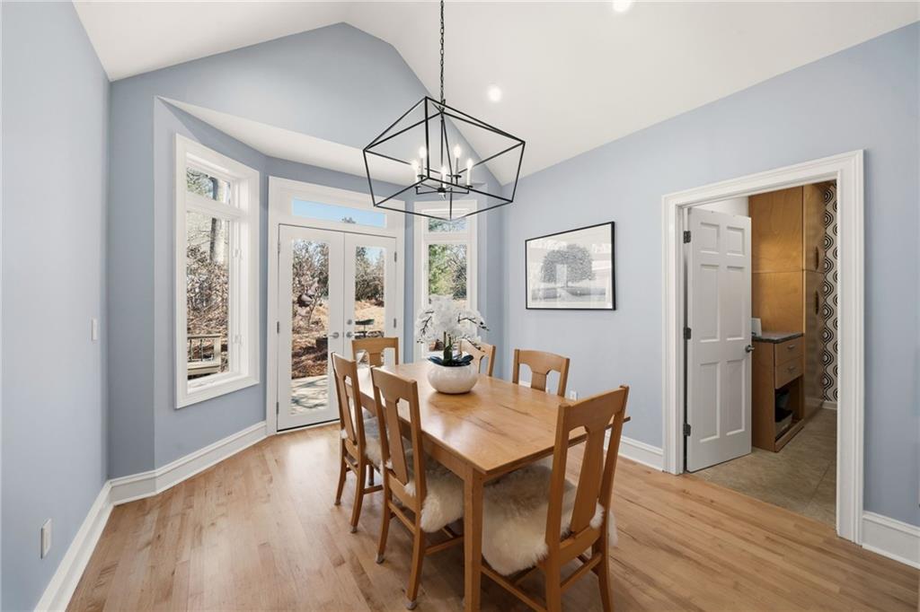 3877 Downing Lane NE