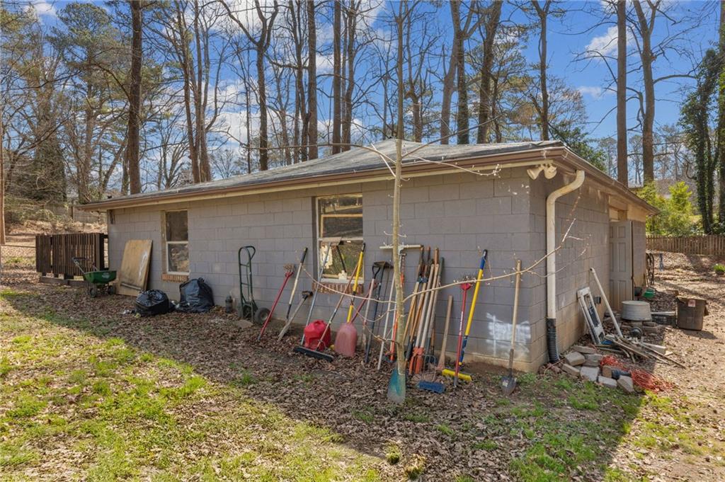 2049 Shady Lane