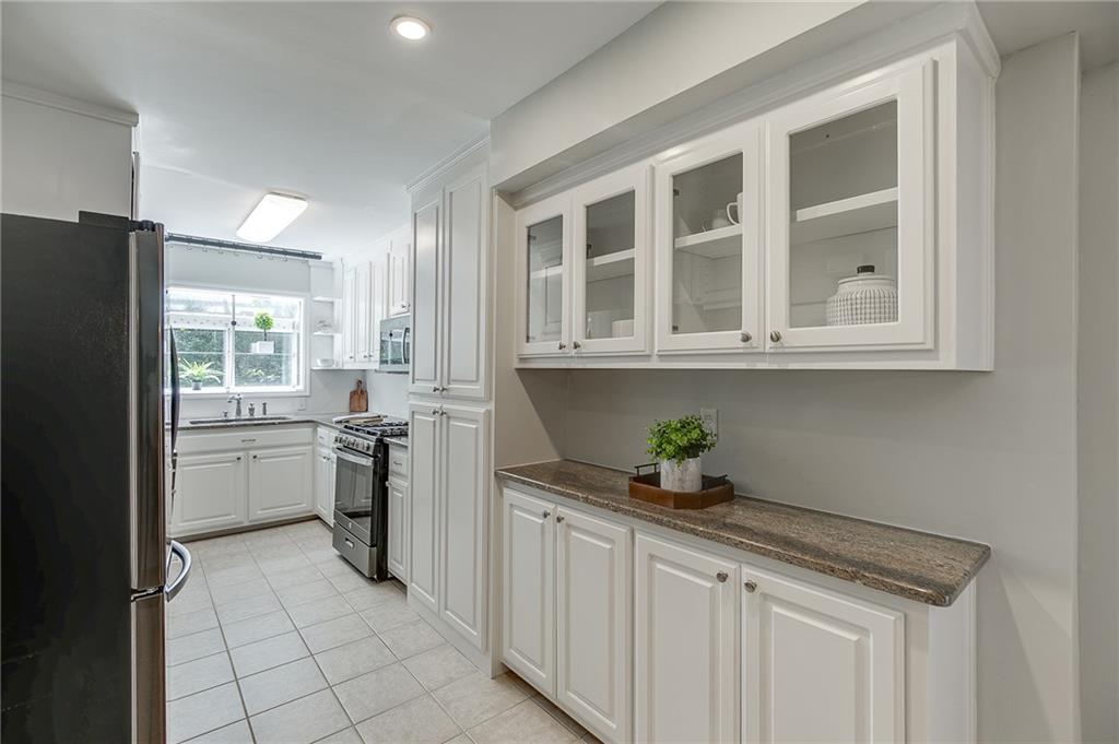 3173 Parkridge Crescent