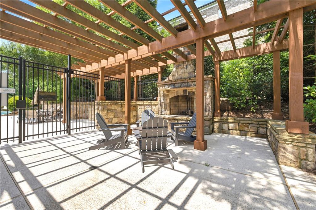 3573 Brookleigh Lane NE