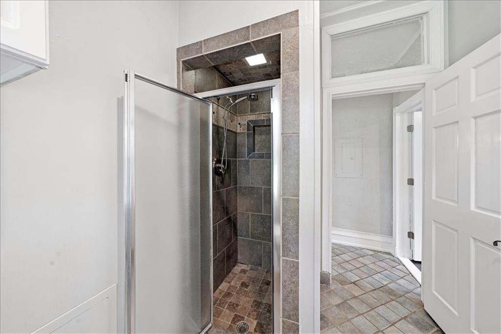 1120 Standard Drive NE