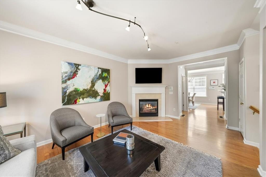 1764 Highlands View SE