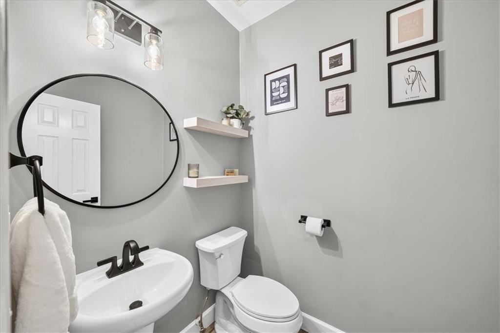 4977 Berkeley Oak Drive