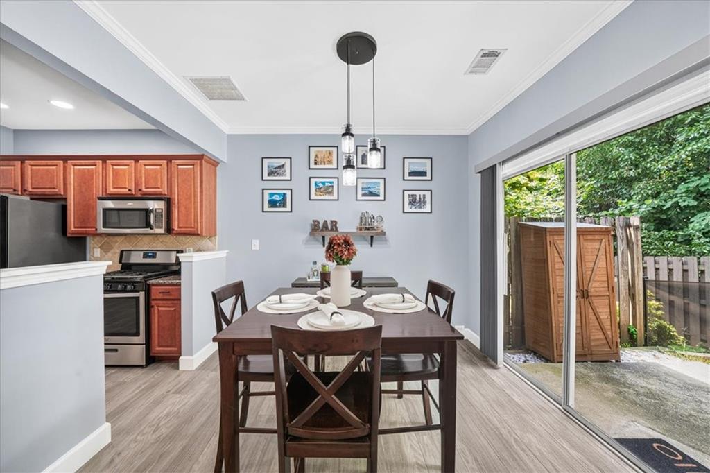4977 Berkeley Oak Drive