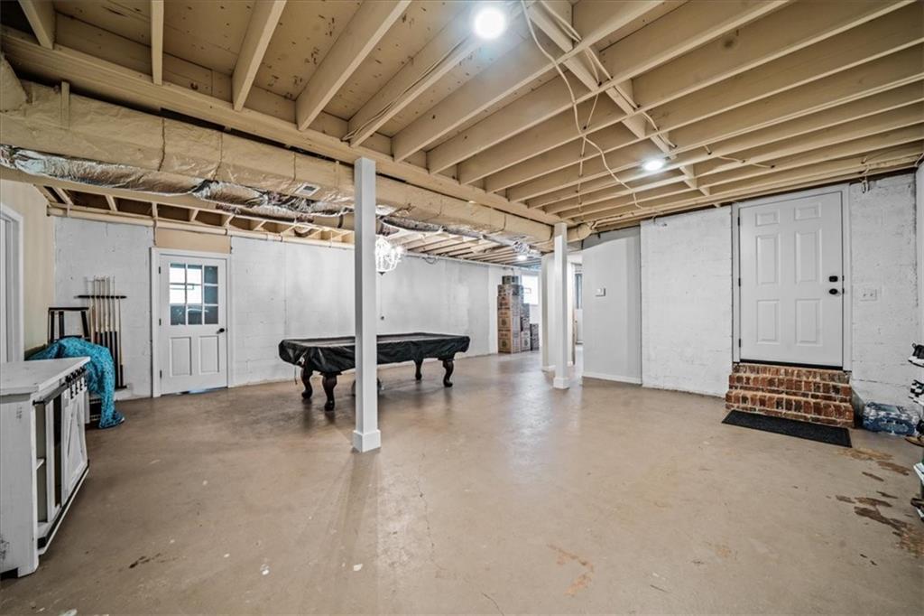 700 John Ward Road SW