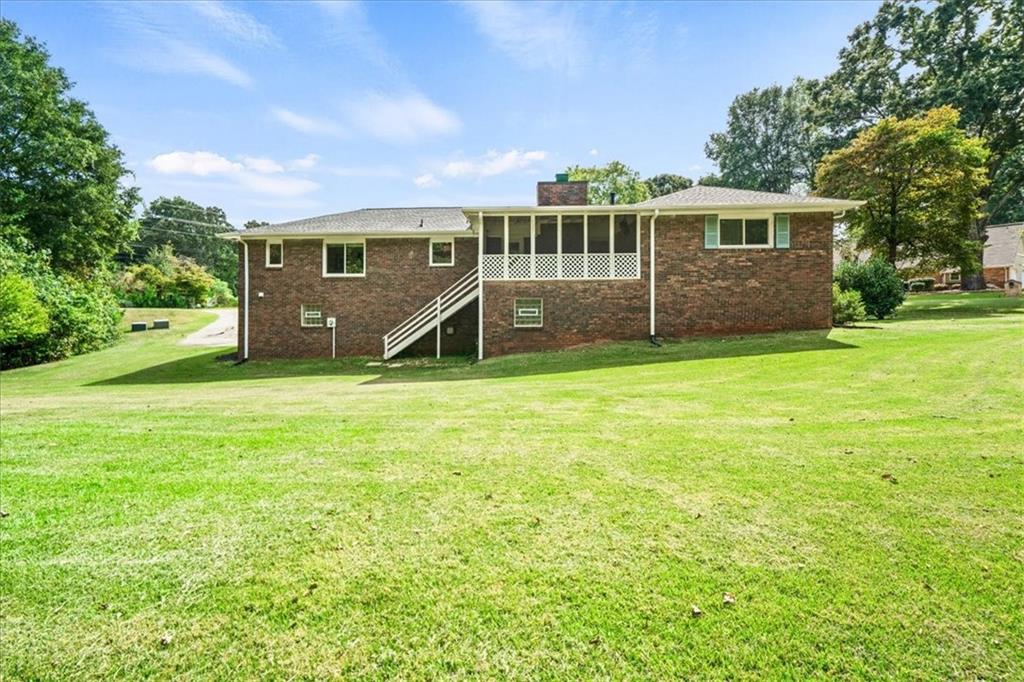 700 John Ward Road SW