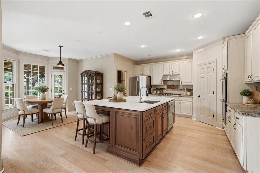 3440 Highcroft Circle