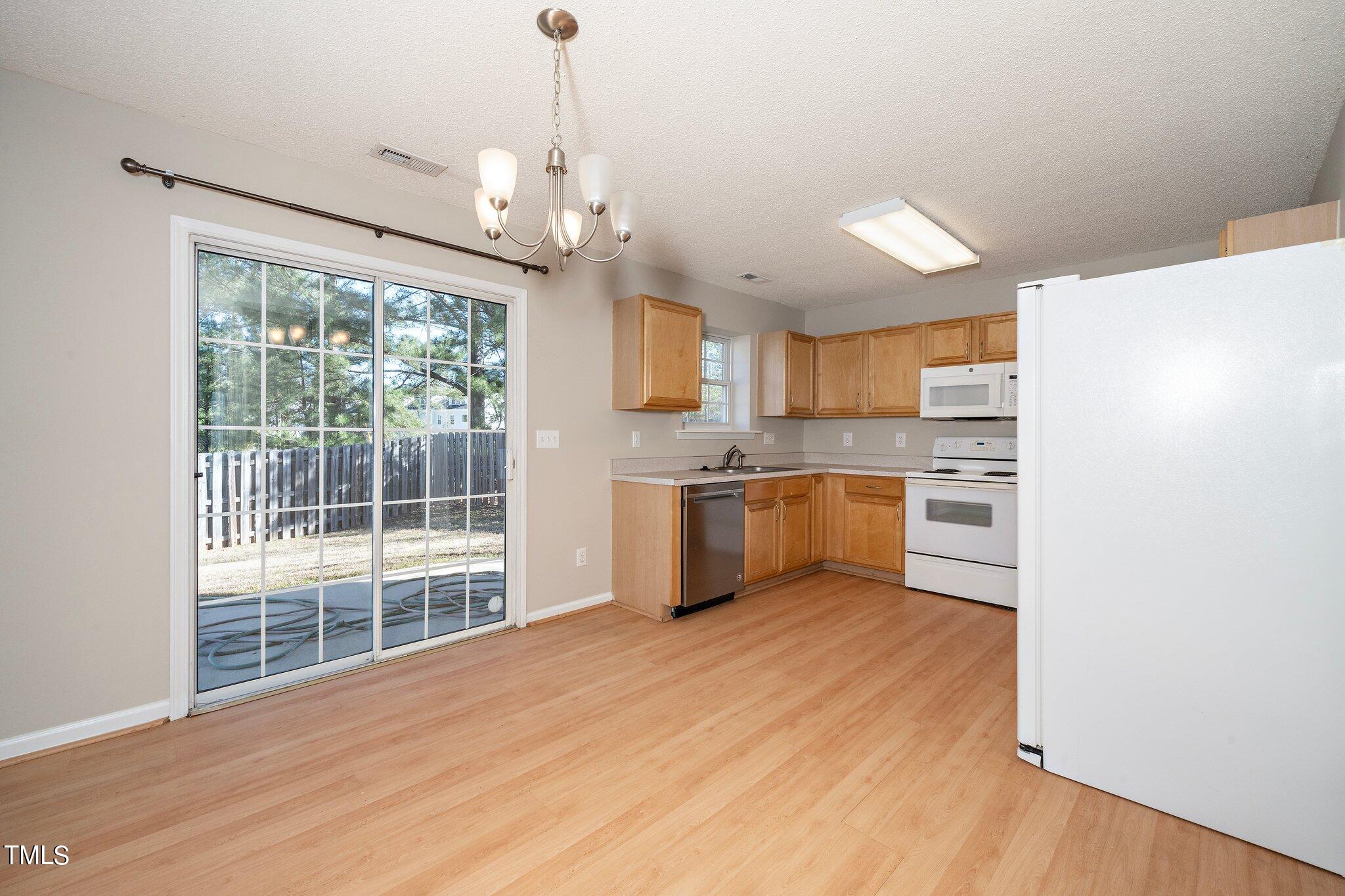 102 Downing Glen Drive Drive