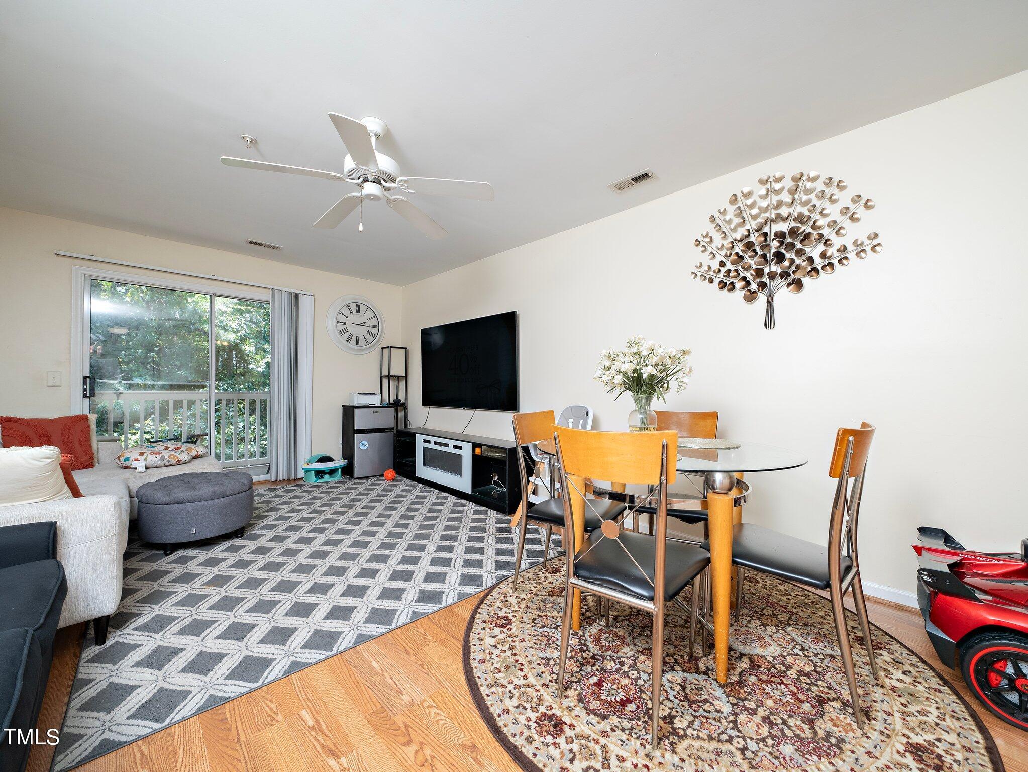 1900 Trailwood Heights Lane # 204