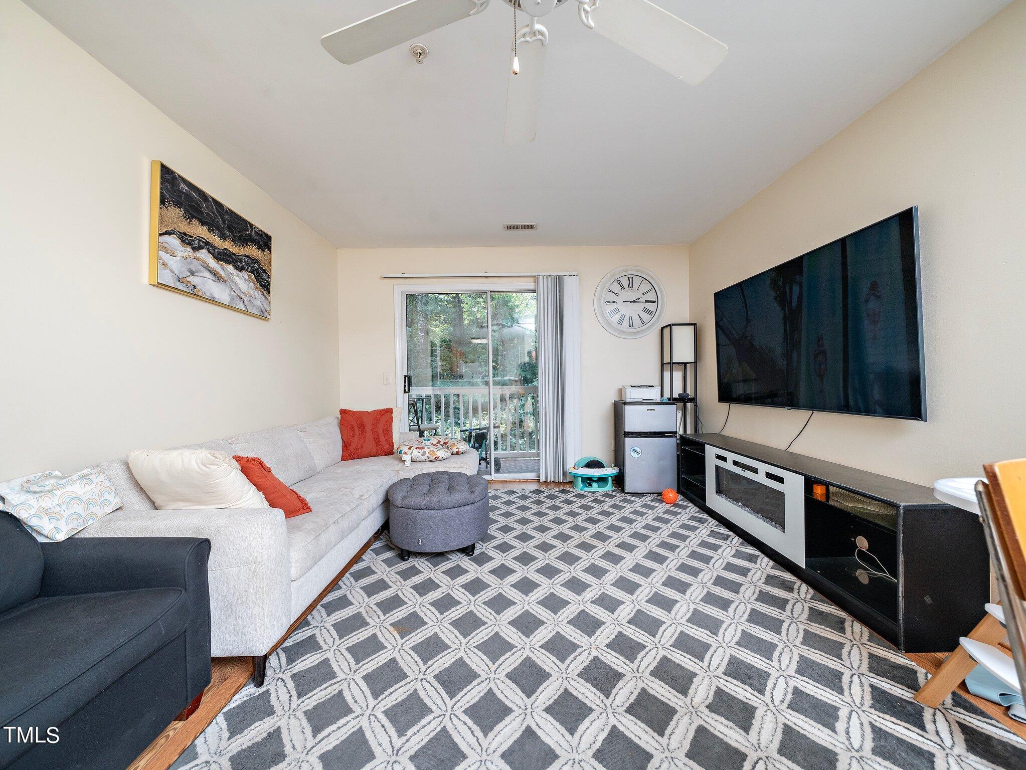 1900 Trailwood Heights Lane # 204