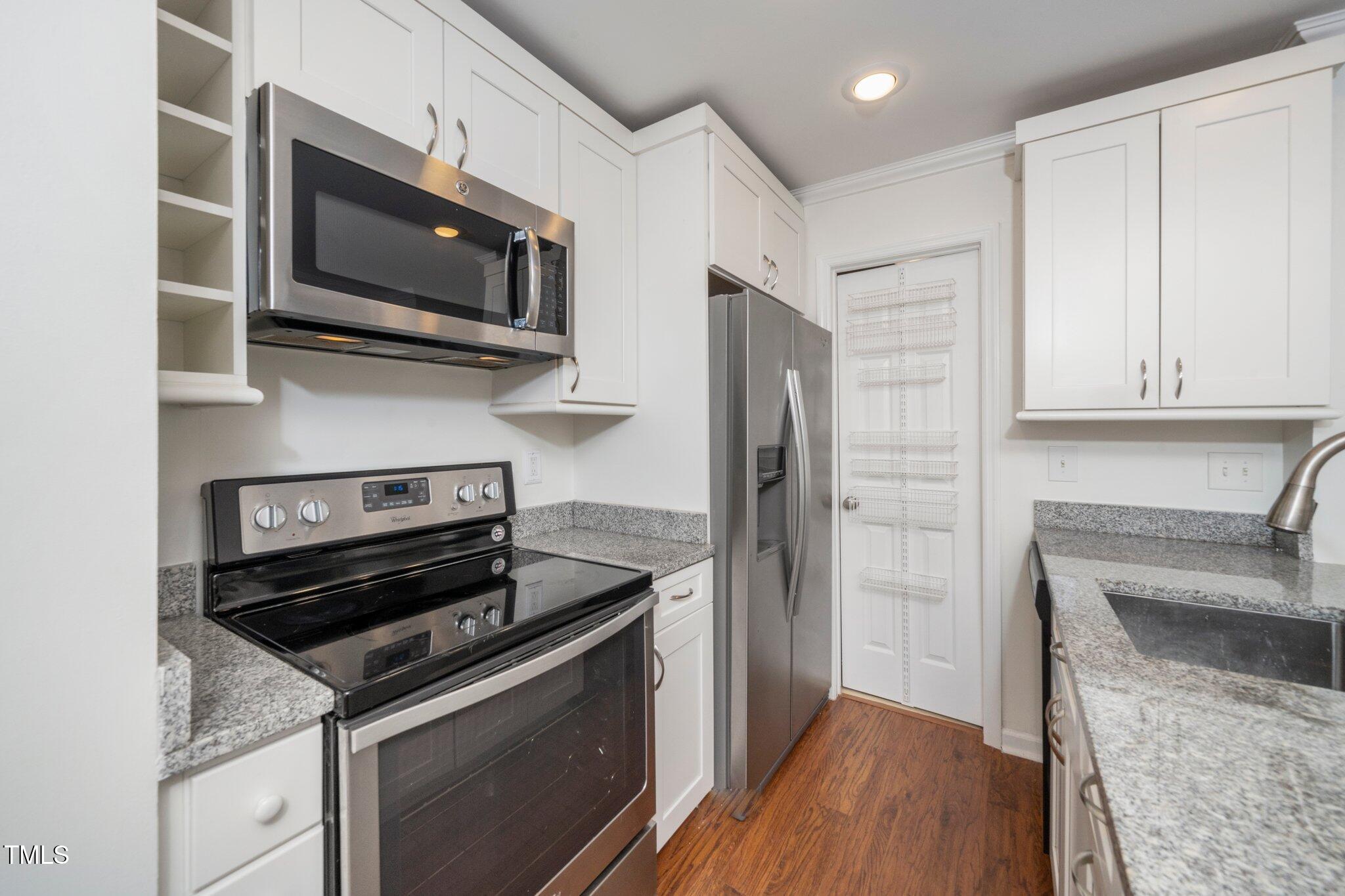 1004 Kingswood Drive # J