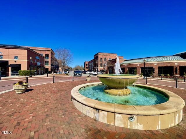 1004 Kingswood Drive # J