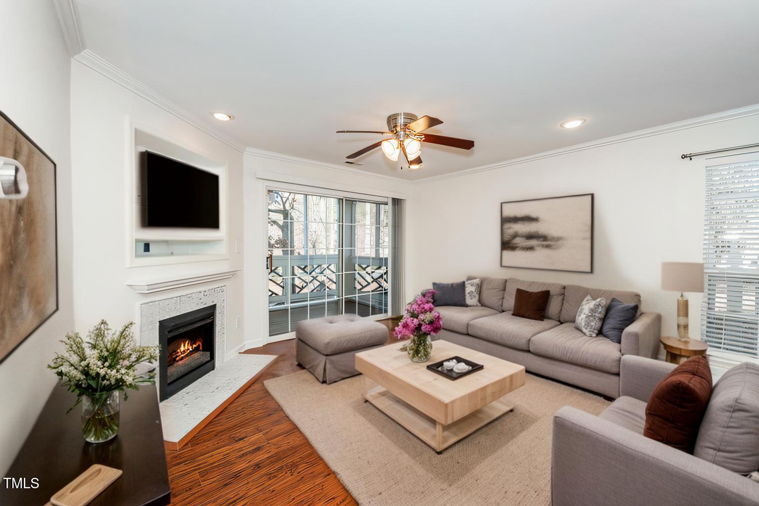 1004 Kingswood Drive # J