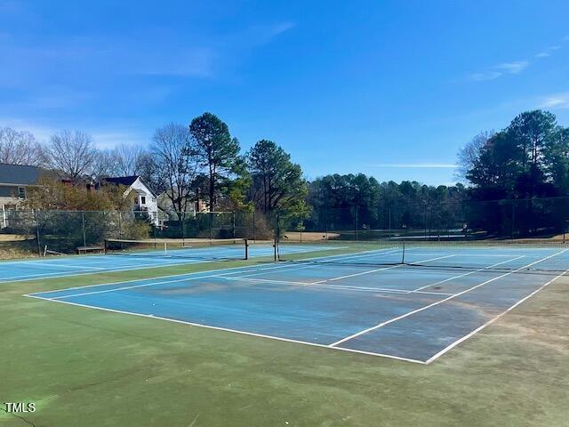 1004 Kingswood Drive # J