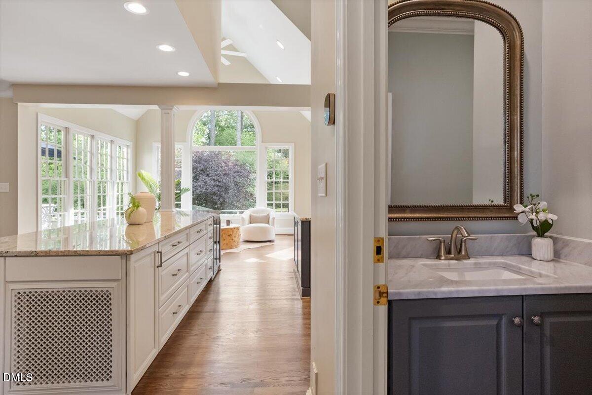 1921 Torrey Pines Place