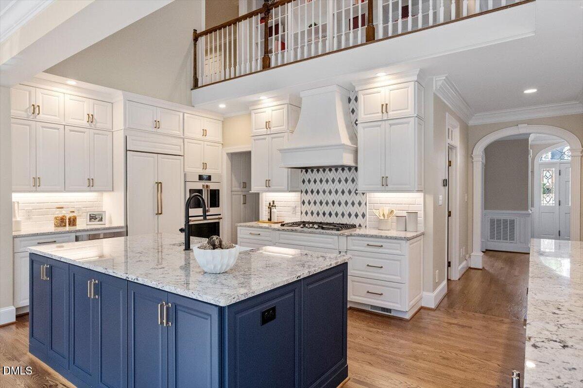 1921 Torrey Pines Place