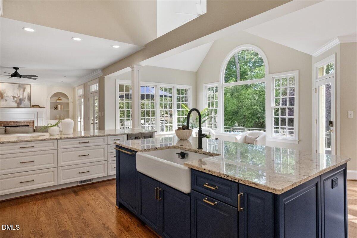 1921 Torrey Pines Place