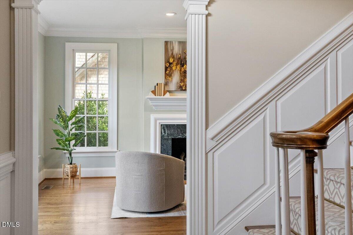 1921 Torrey Pines Place