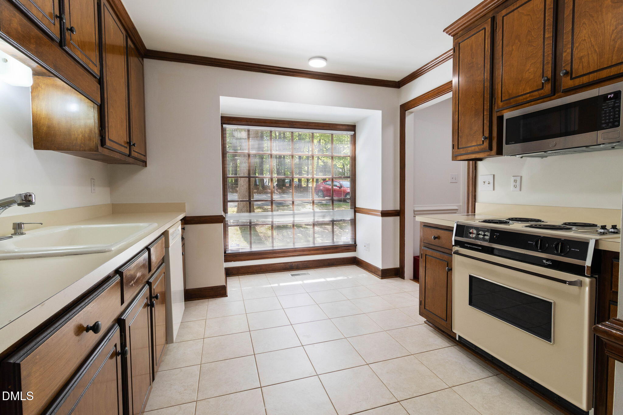 143 Hedgerow Court