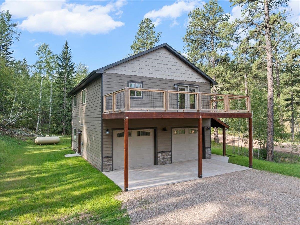 21007 Alix Cir