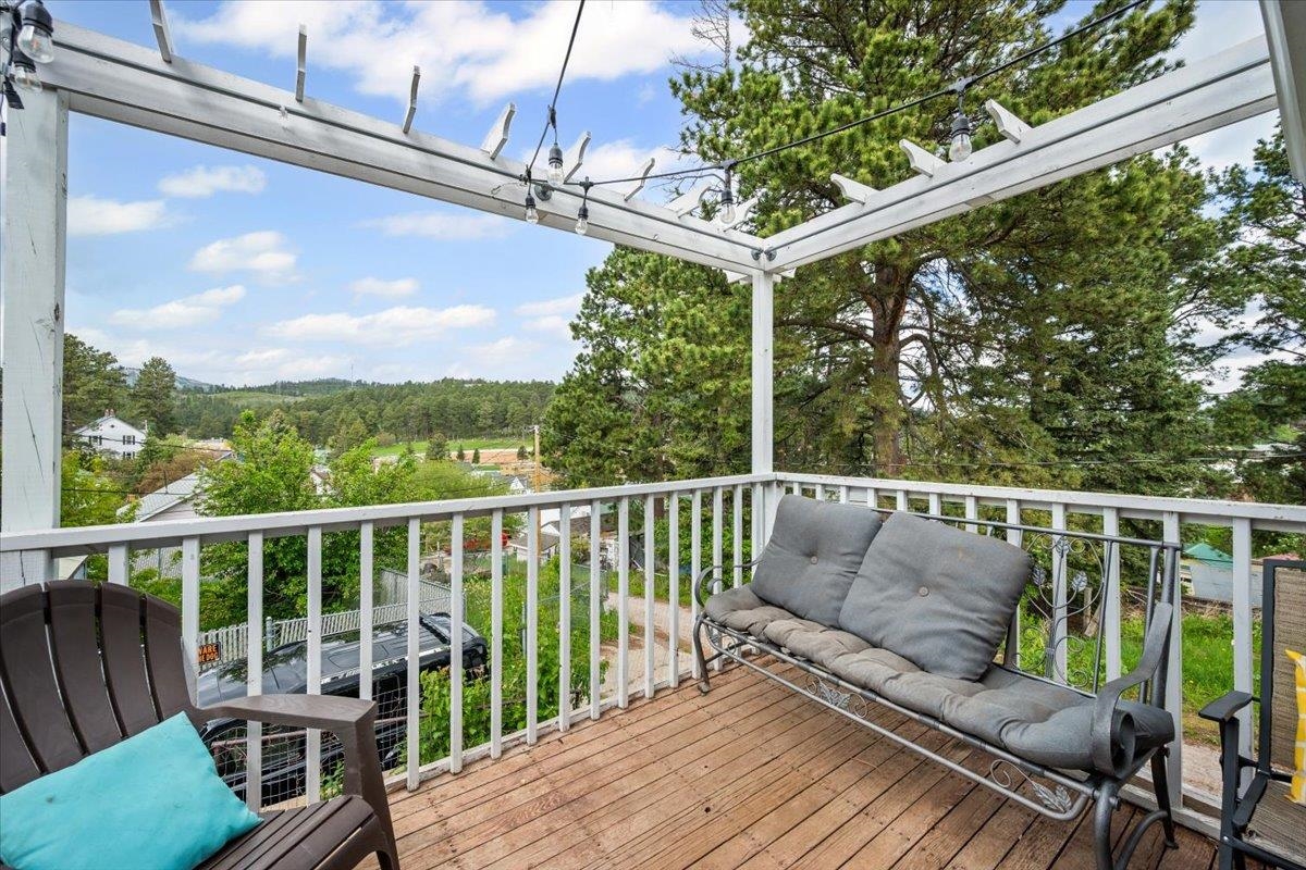 824 W McClellan Street