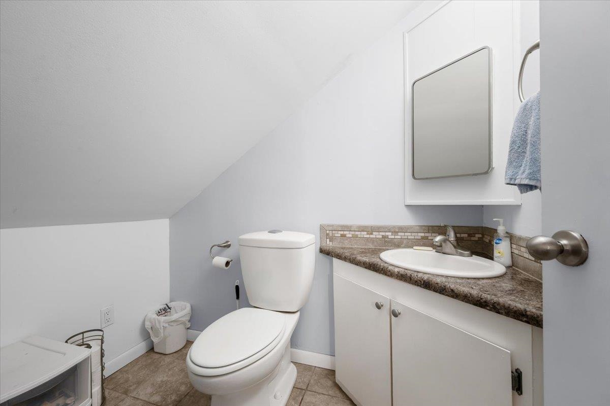 824 W McClellan Street