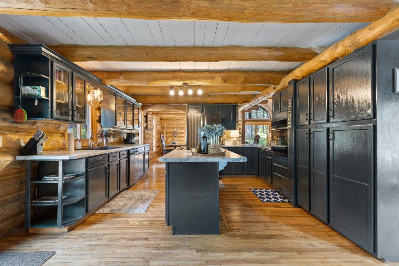 5020 Lazy Horse Lane