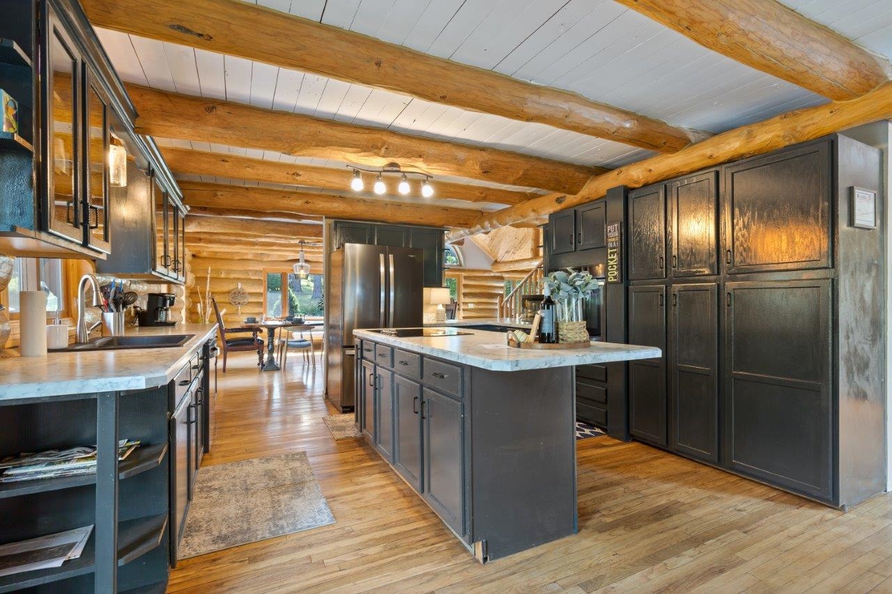 5020 Lazy Horse Lane