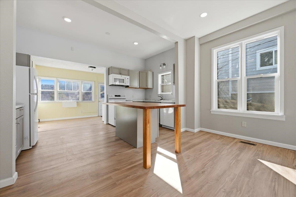 8 Parkdale Avenue