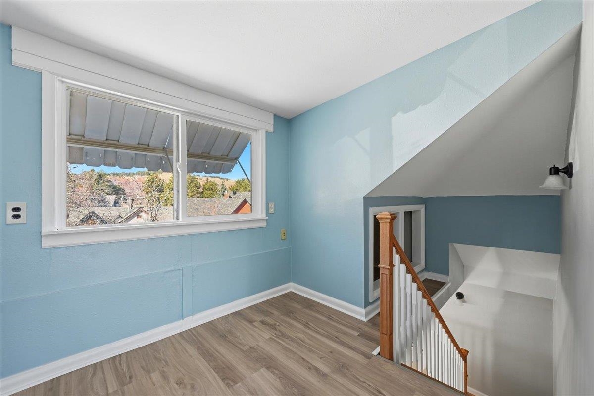 8 Parkdale Avenue