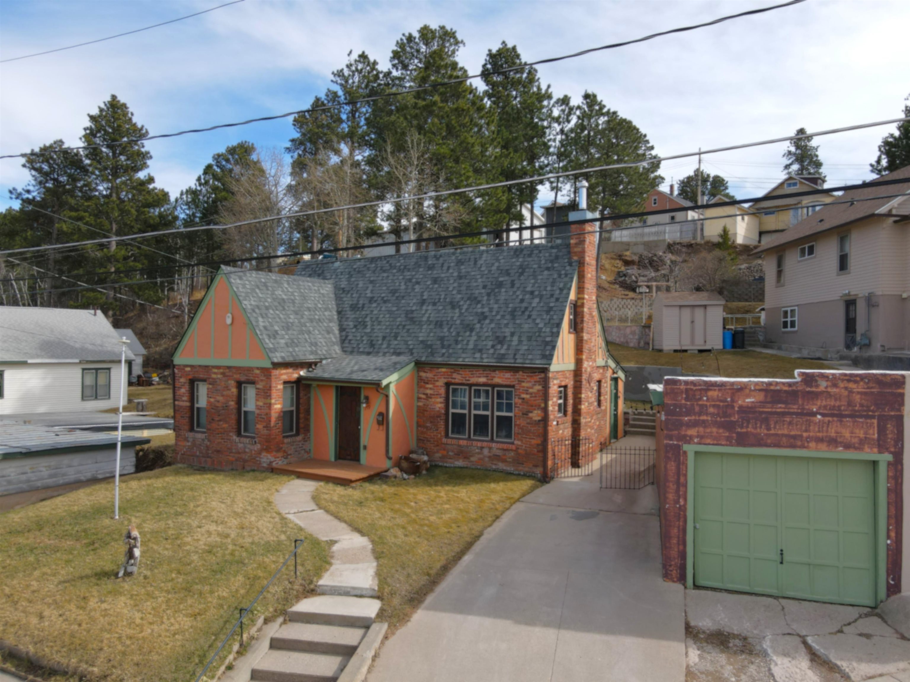 719 W McClellan Street