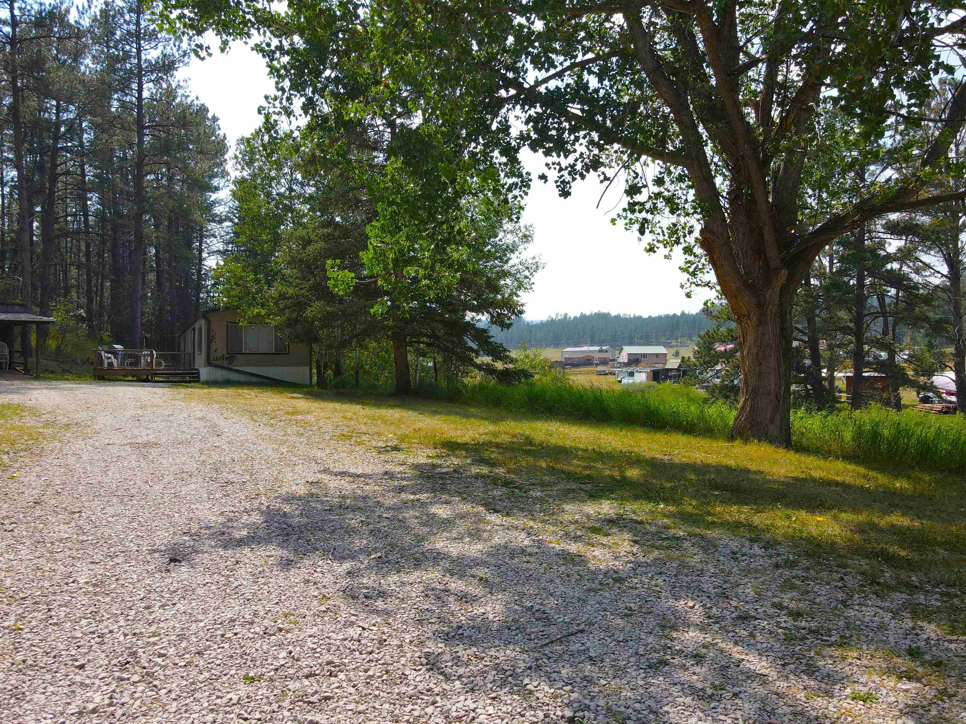 12718 Troxell Ln