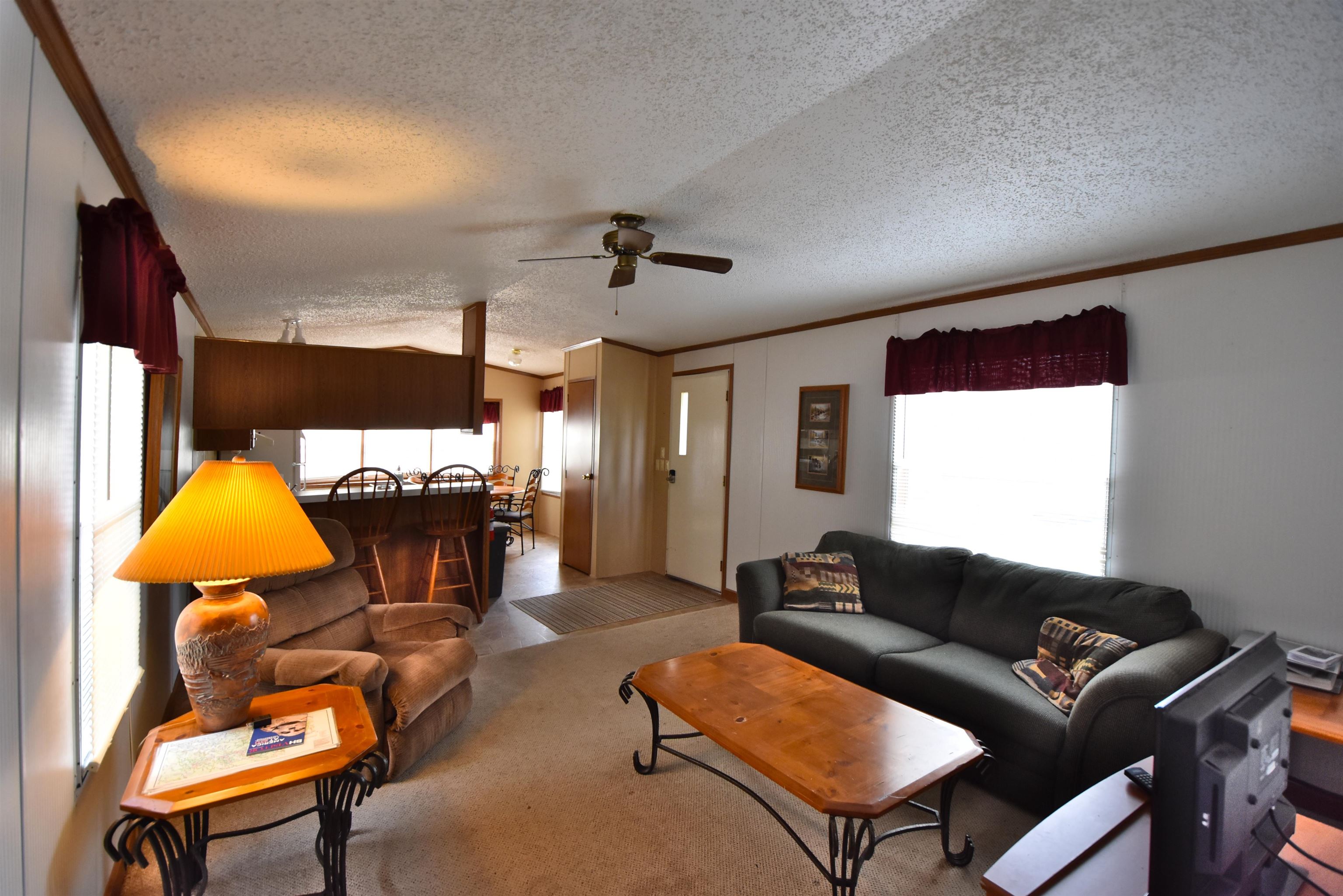 12718 Troxell Ln