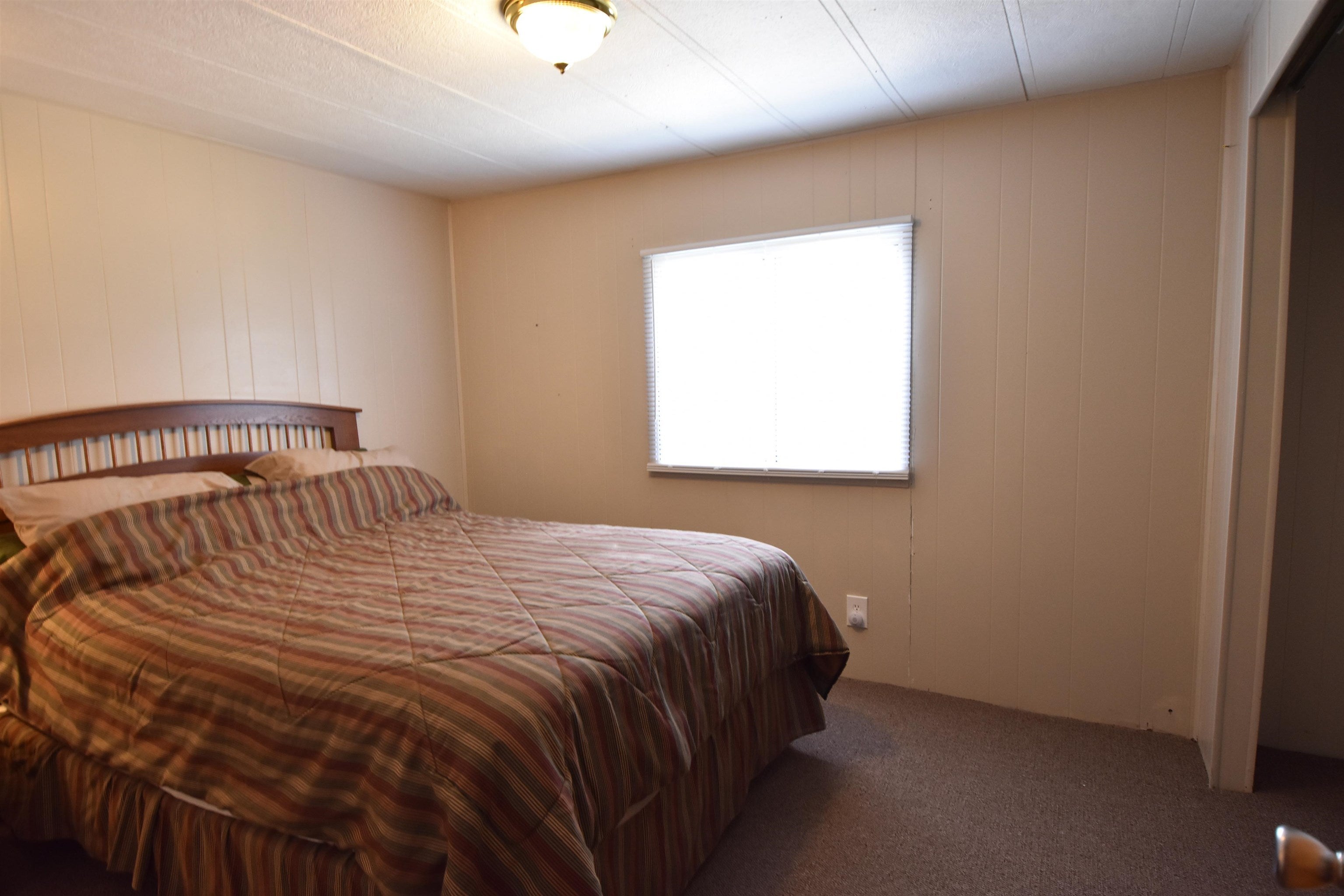 12718 Troxell Ln