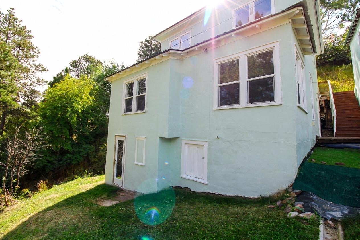 312 W McClellan Street