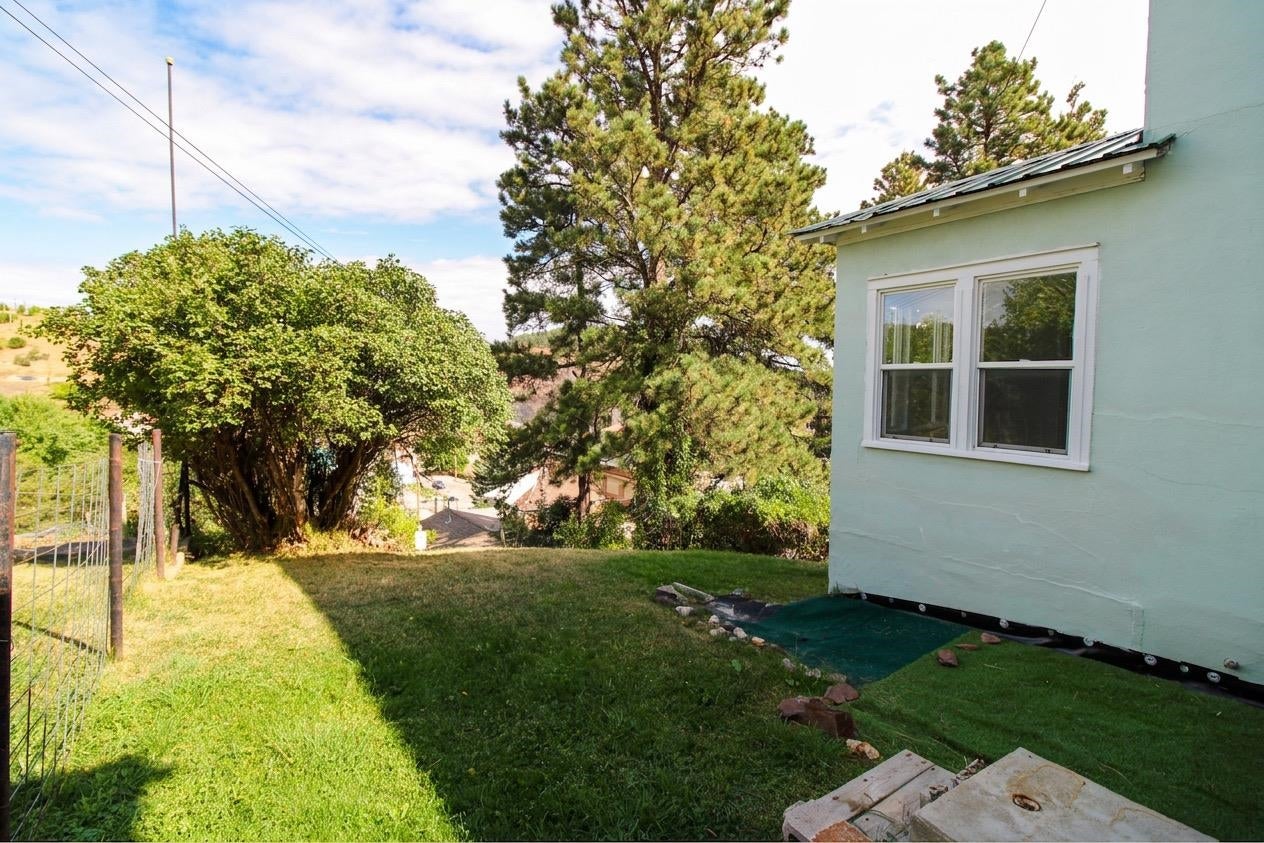 312 W McClellan Street
