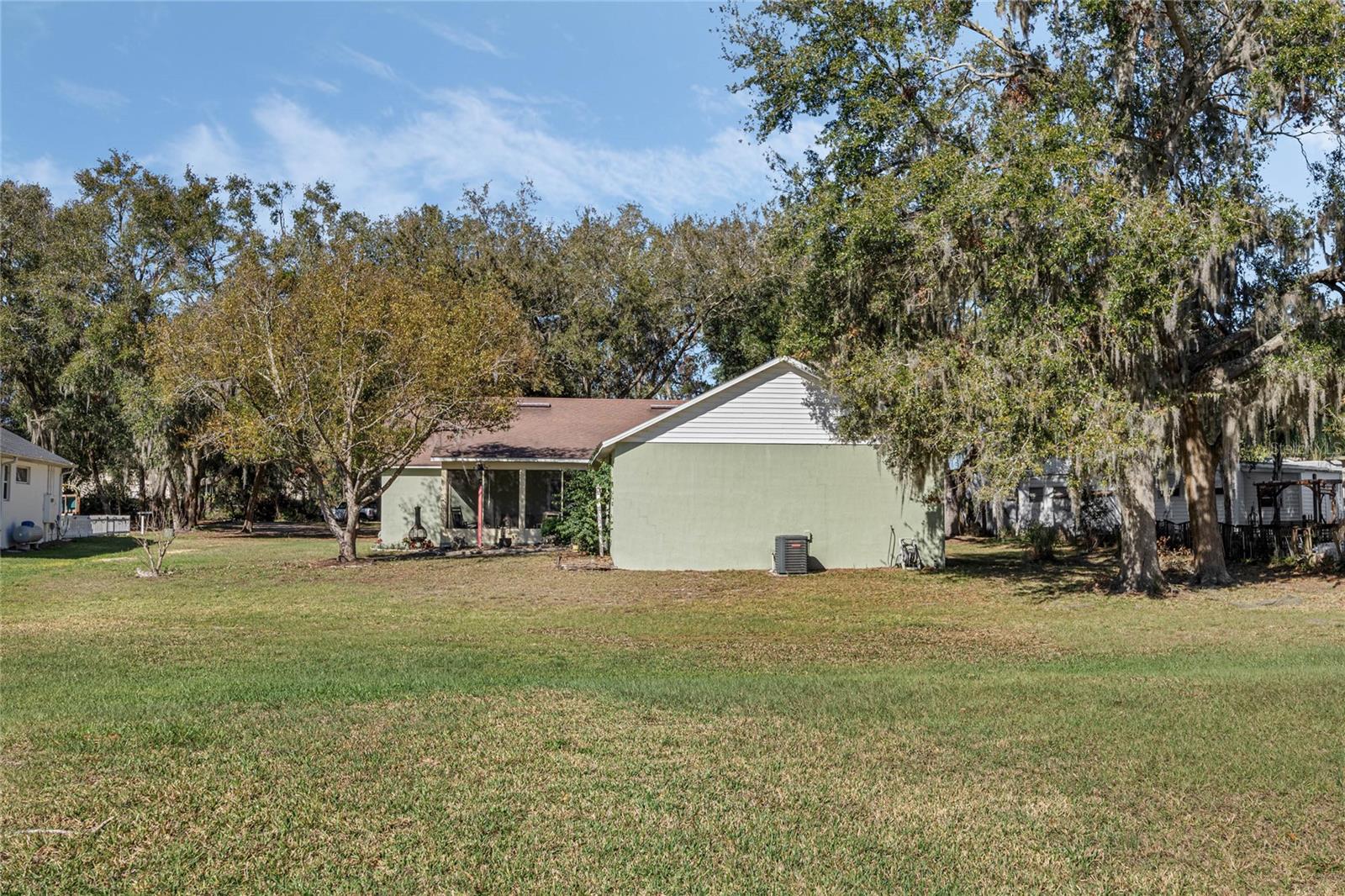 10320 BUMBLEBEE LN