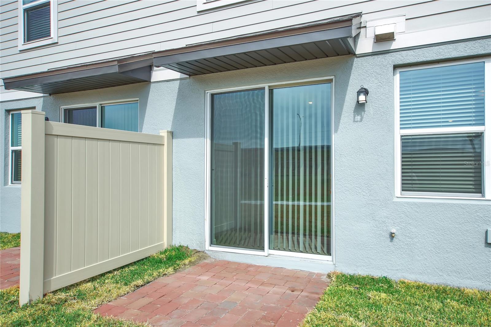 2090 CRAPE JASMINE LN